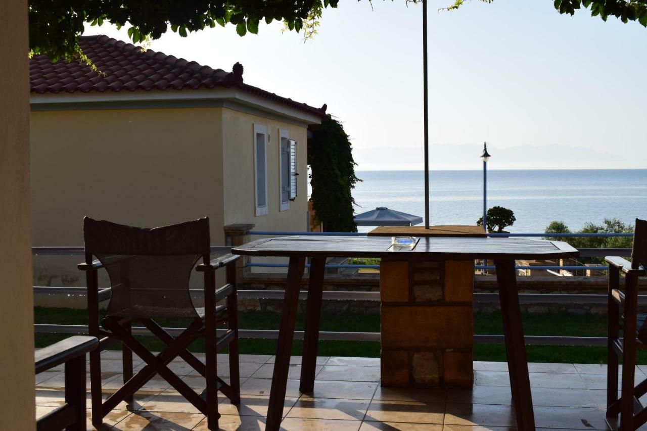 Alexandros Seaside Family Apartments & Villas - Paradise, 7' From Petalidi Kalamaki  Exterior foto